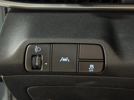 Hyundai Avante — photo 15