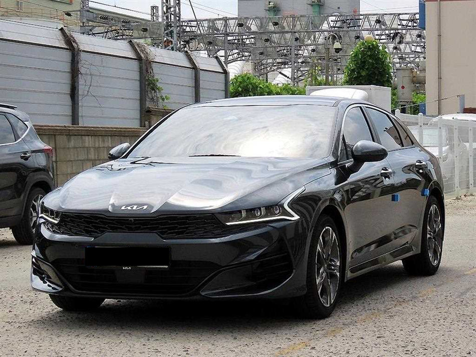 Kia K5 — photo 02