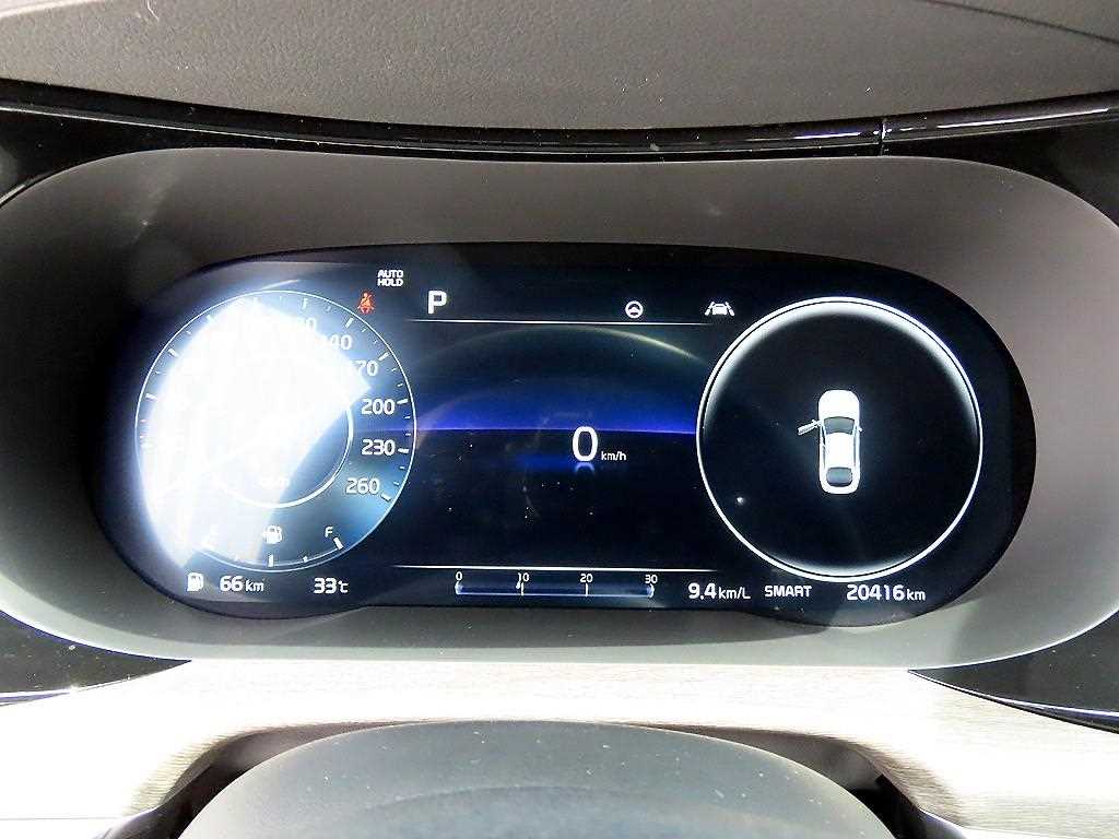 Kia K5 — photo 09