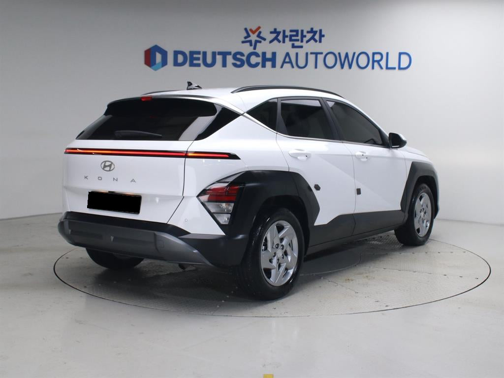 Hyundai Kona — photo 02