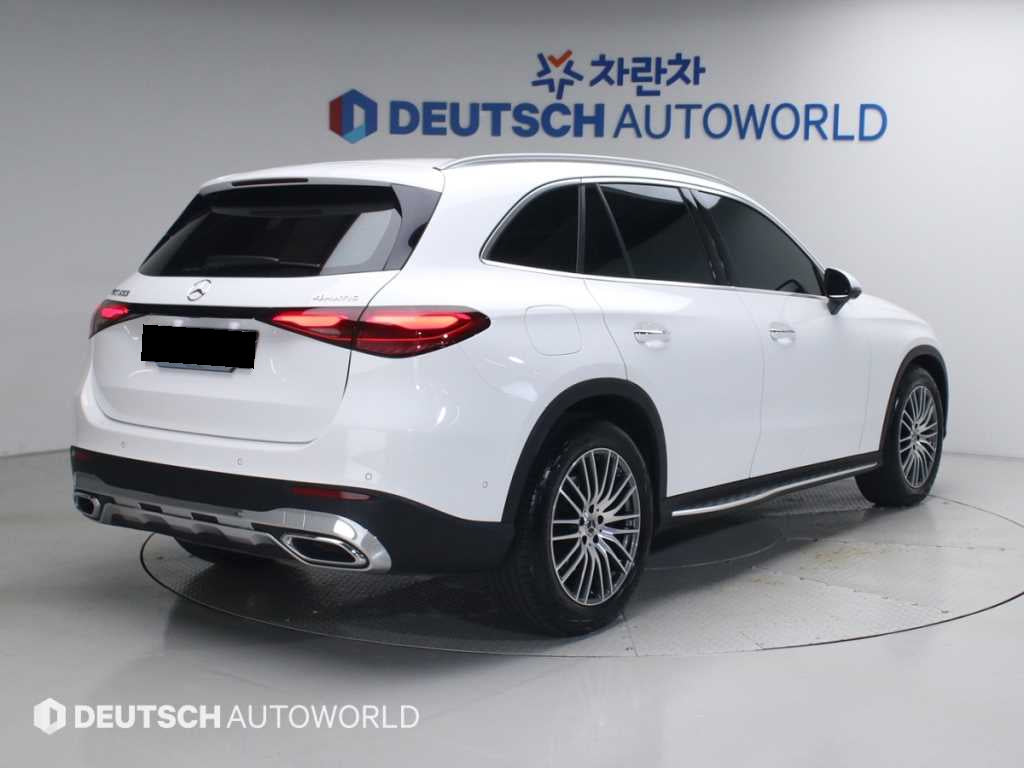 Mercedes-Benz GLC-Class — photo 02