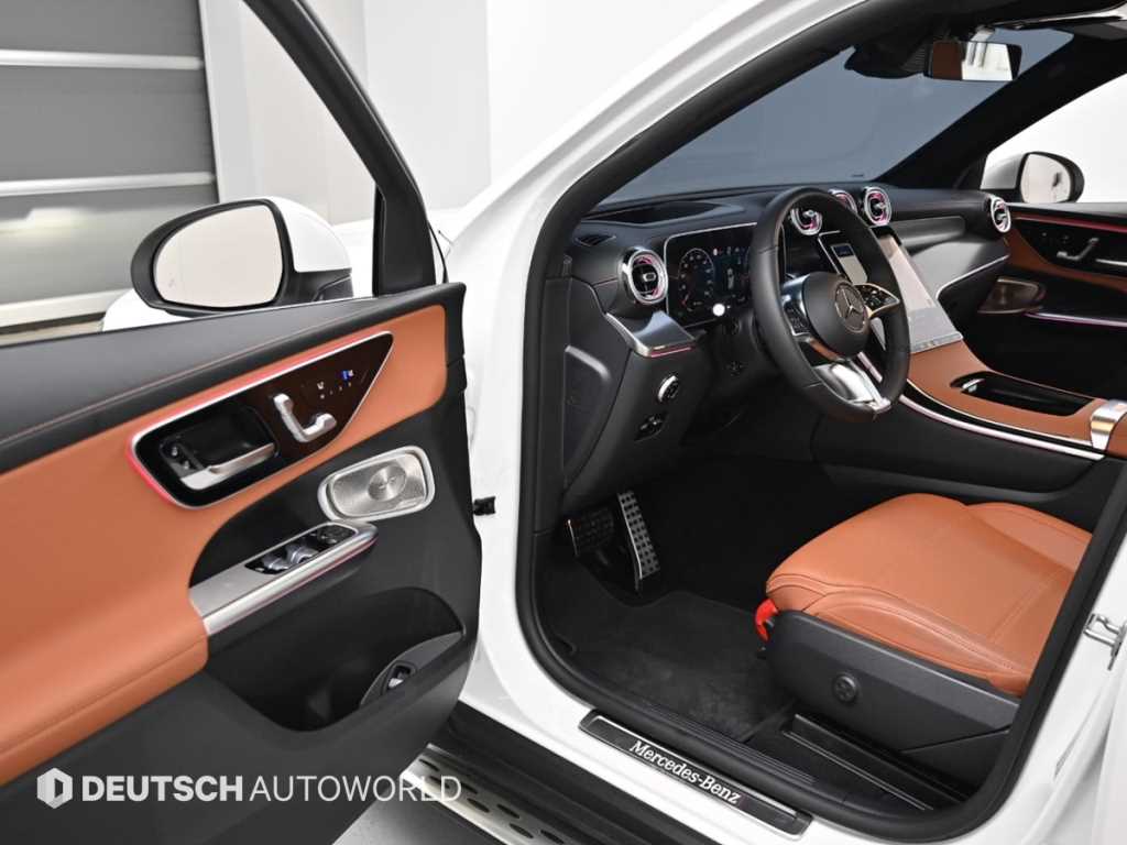 Mercedes-Benz GLC-Class — photo 11