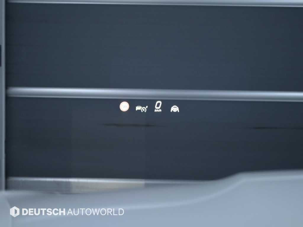 Mercedes-Benz GLC-Class — photo 17