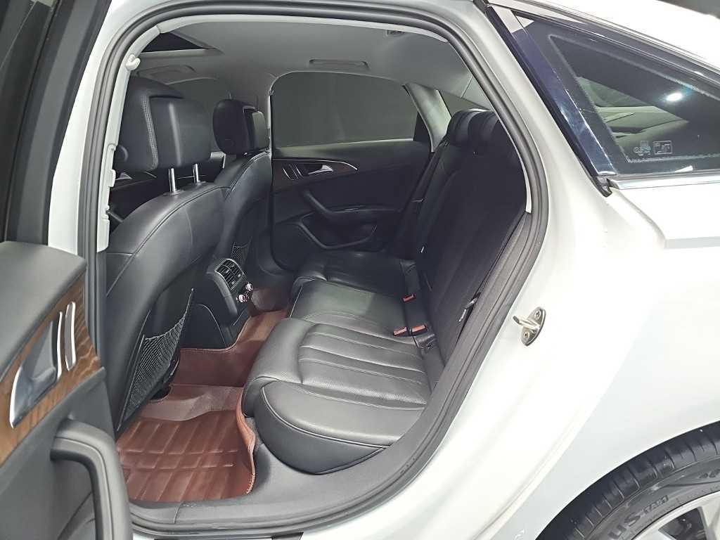 Audi A6 — photo 12