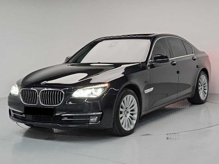 BMW 7-Series — photo 01