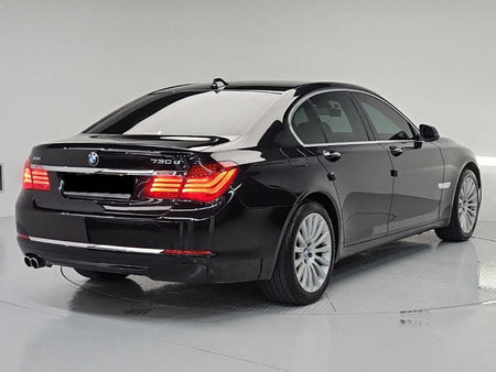 BMW 7-Series — photo 04