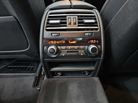 BMW 7-Series — photo 13