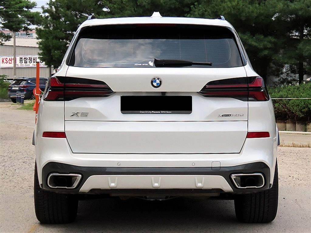 BMW X5 — photo 04