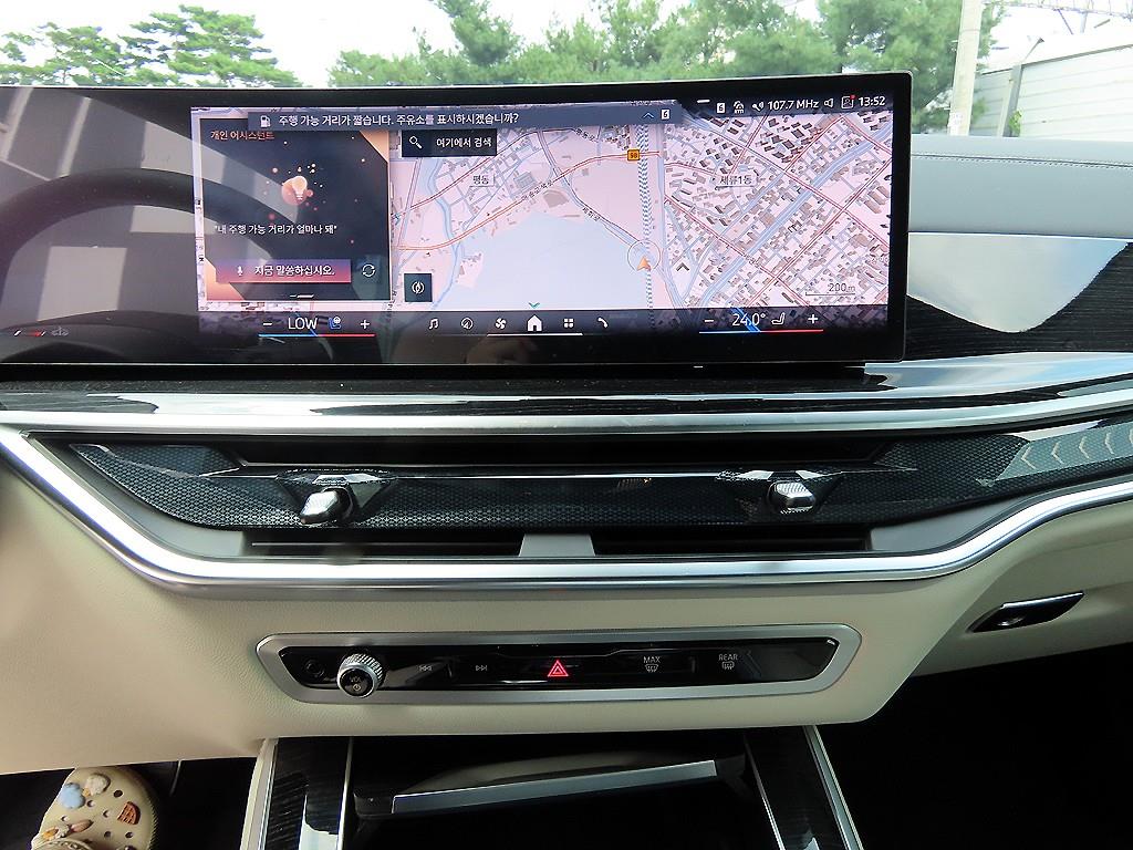 BMW X5 — photo 12