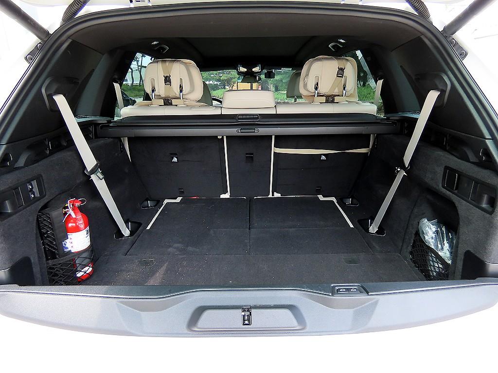 BMW X5 — photo 17