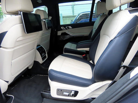 BMW X7 — photo 06