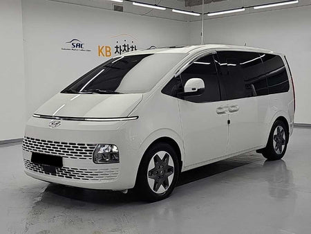 Hyundai Staria — photo 01