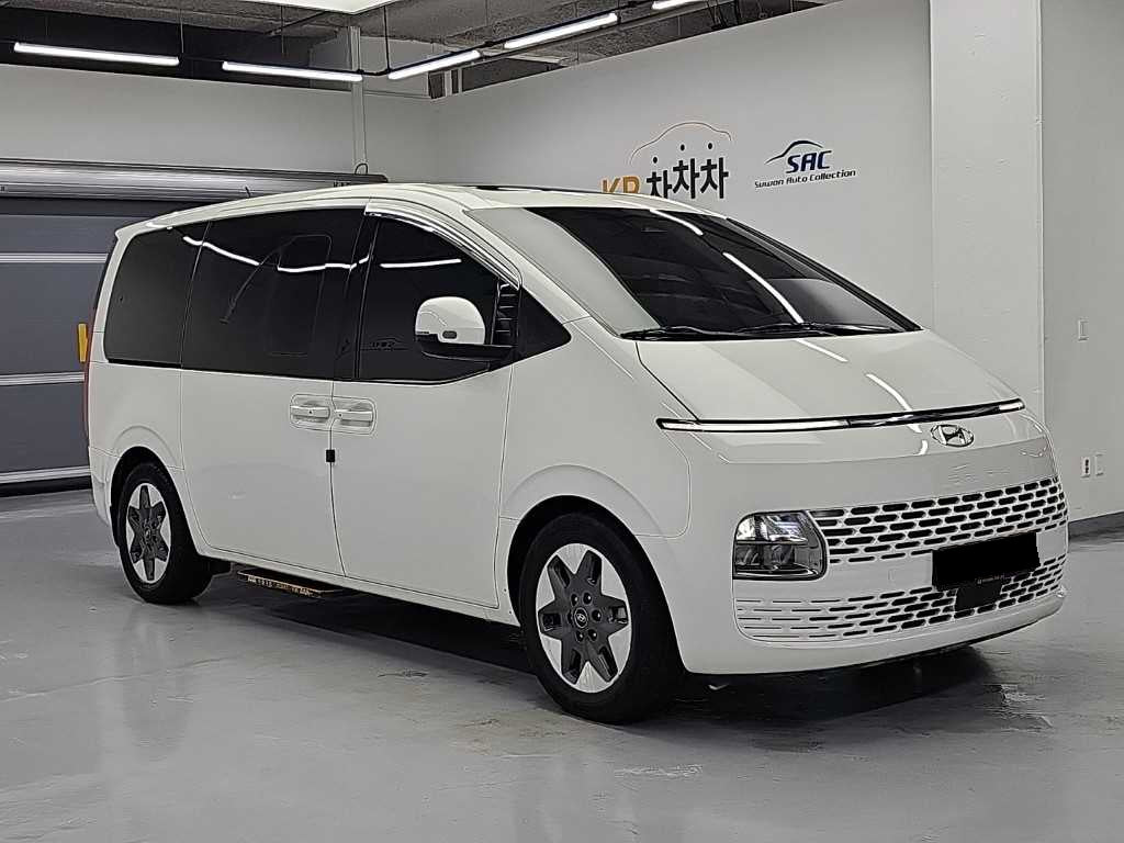 Hyundai Staria — photo 04