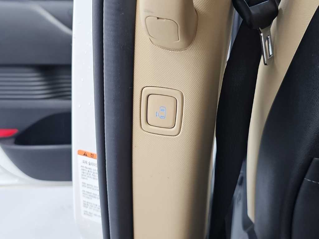 Hyundai Staria — photo 14