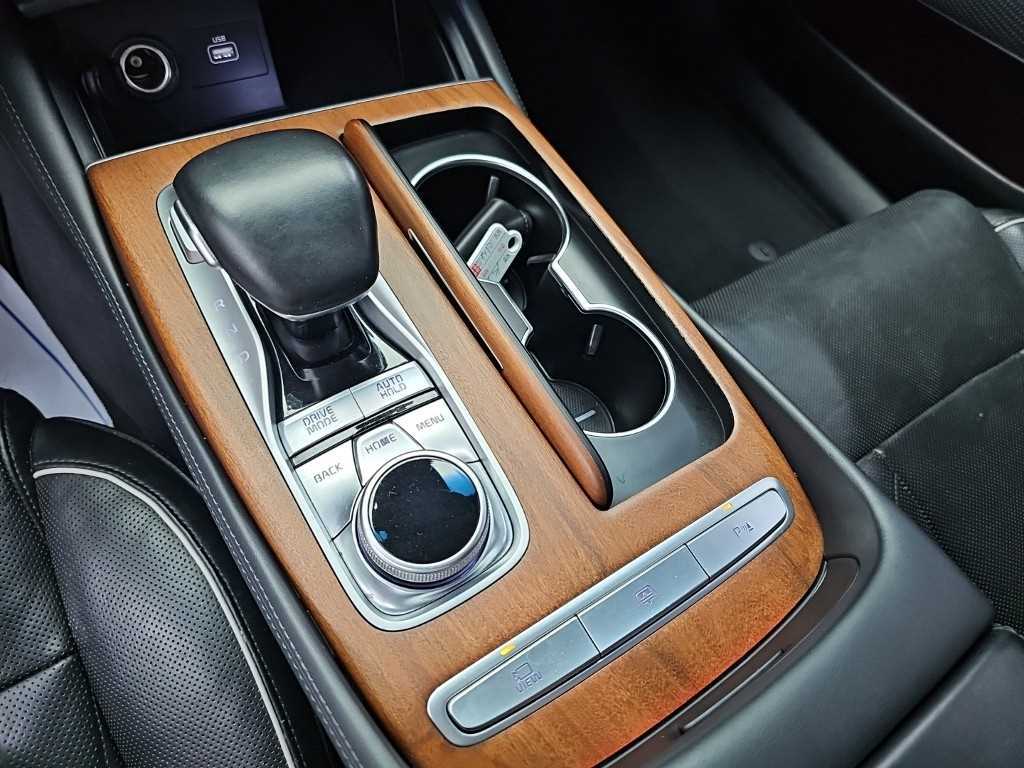 Kia K9 — photo 07