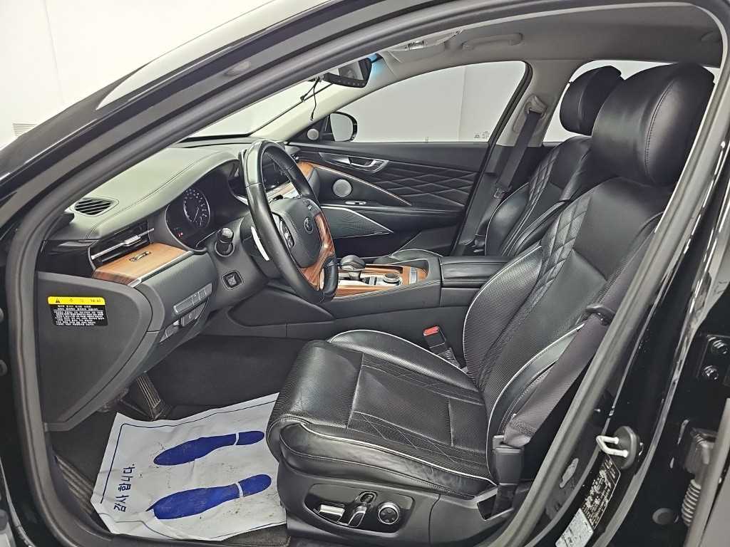 Kia K9 — photo 10