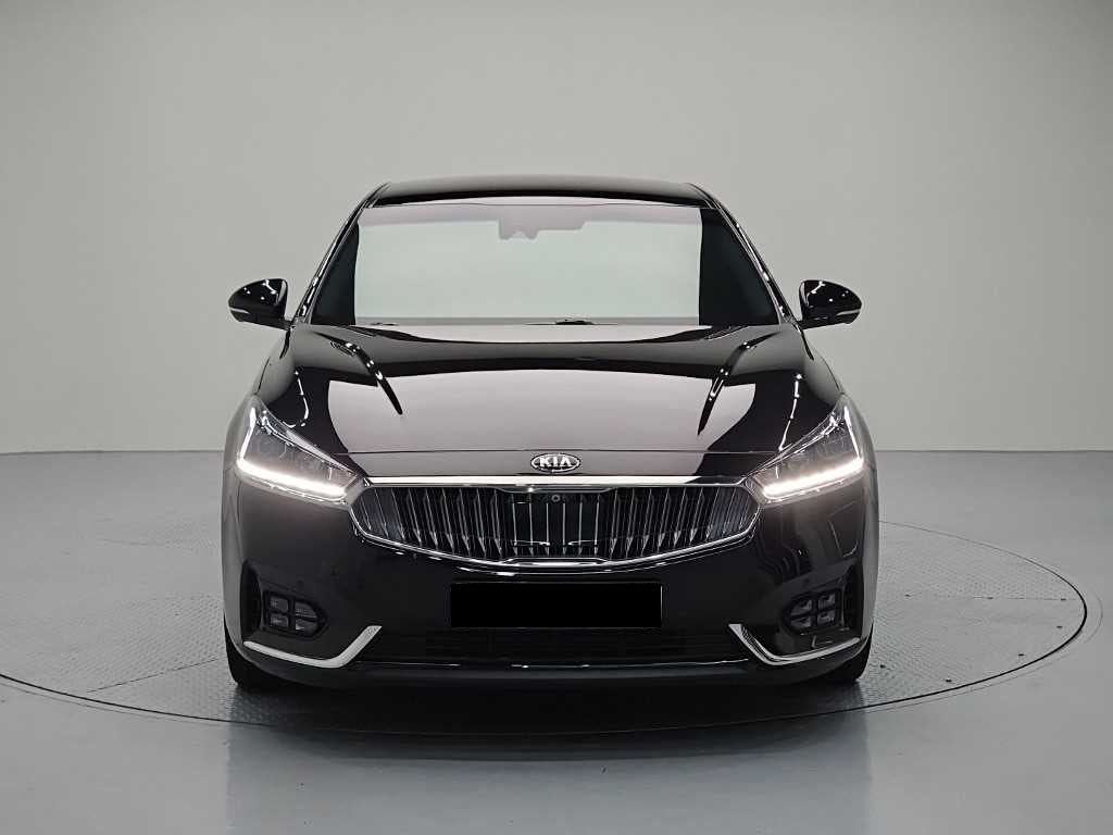 Kia K7 — photo 02