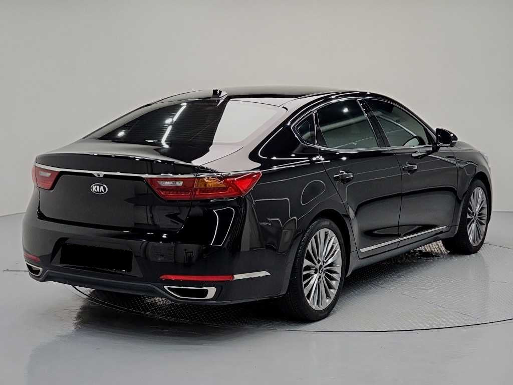 Kia K7 — photo 04