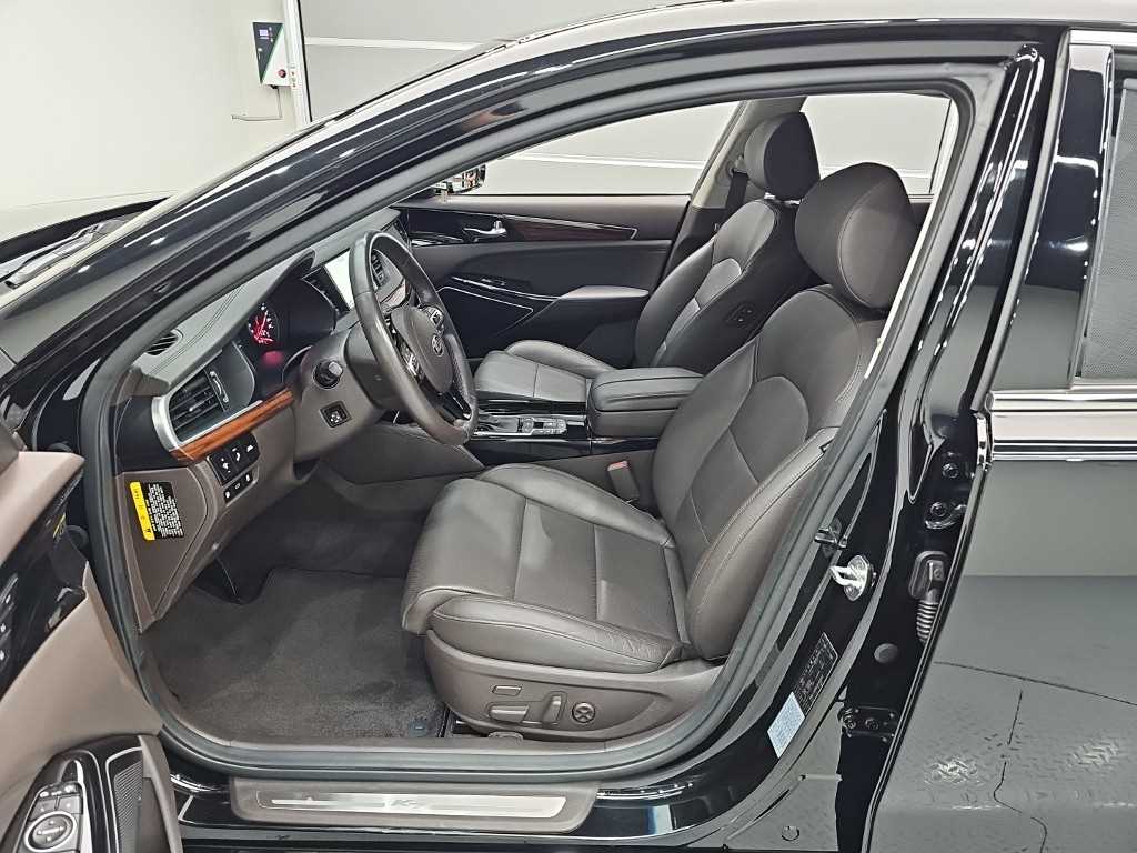 Kia K7 — photo 11