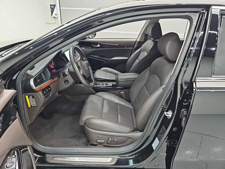 Kia K7 — photo 11