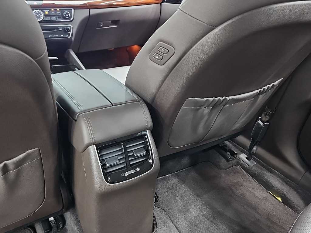 Kia K7 — photo 15