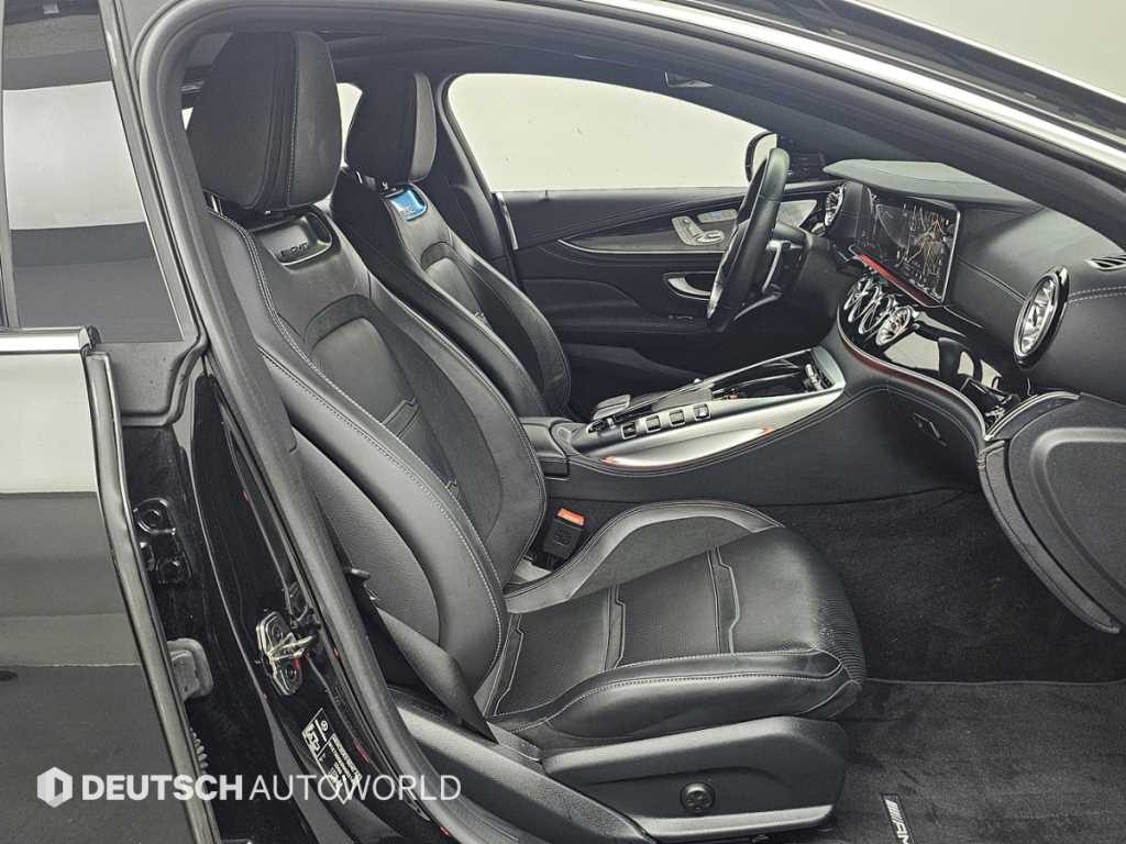 Mercedes-Benz AMG GT — photo 10