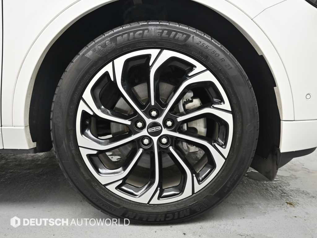 Lincoln Nautilus — photo 05