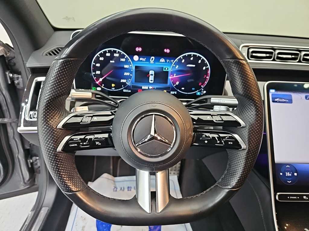 Mercedes-Benz S-Class — photo 09