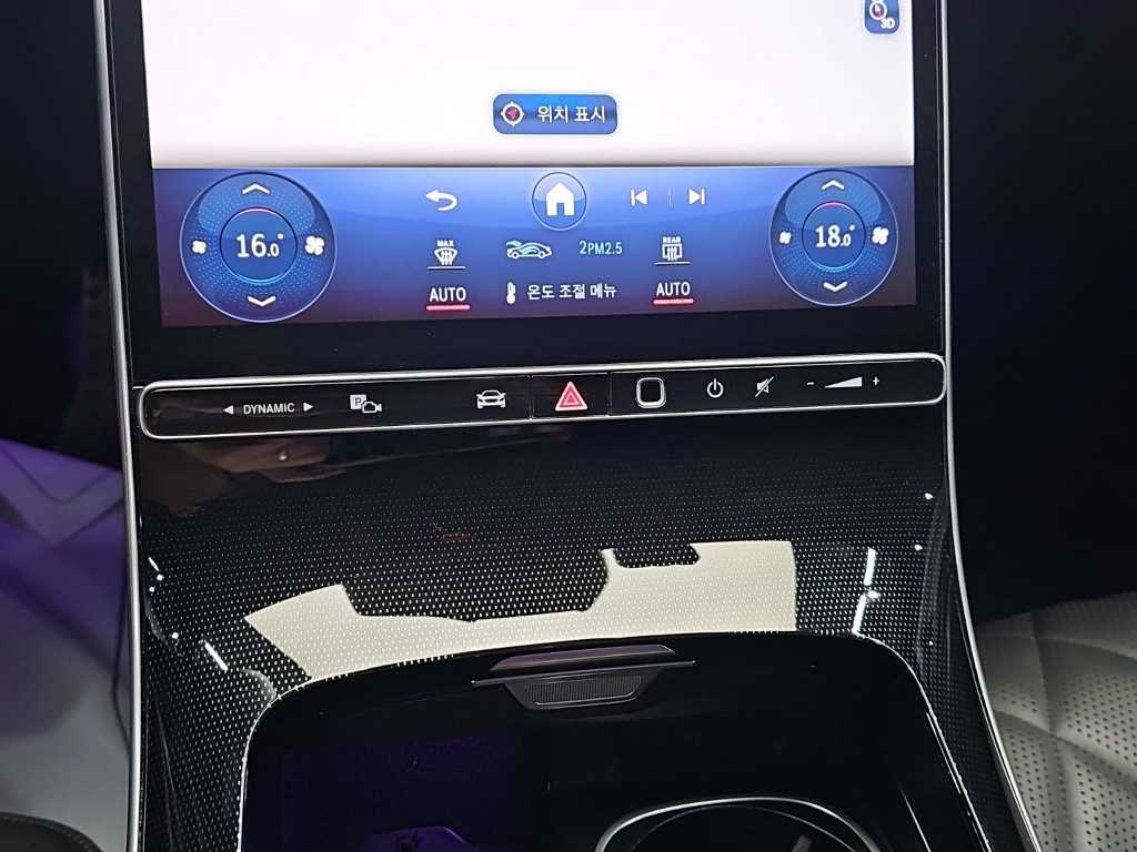 Mercedes-Benz S-Class — photo 10