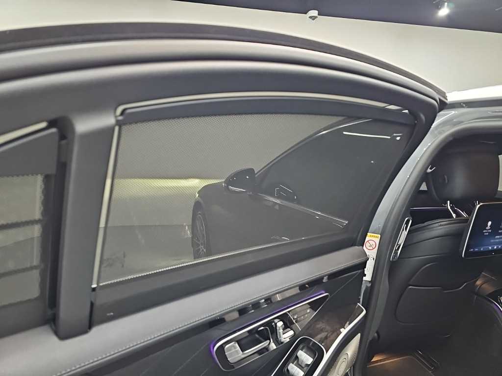 Mercedes-Benz S-Class — photo 13