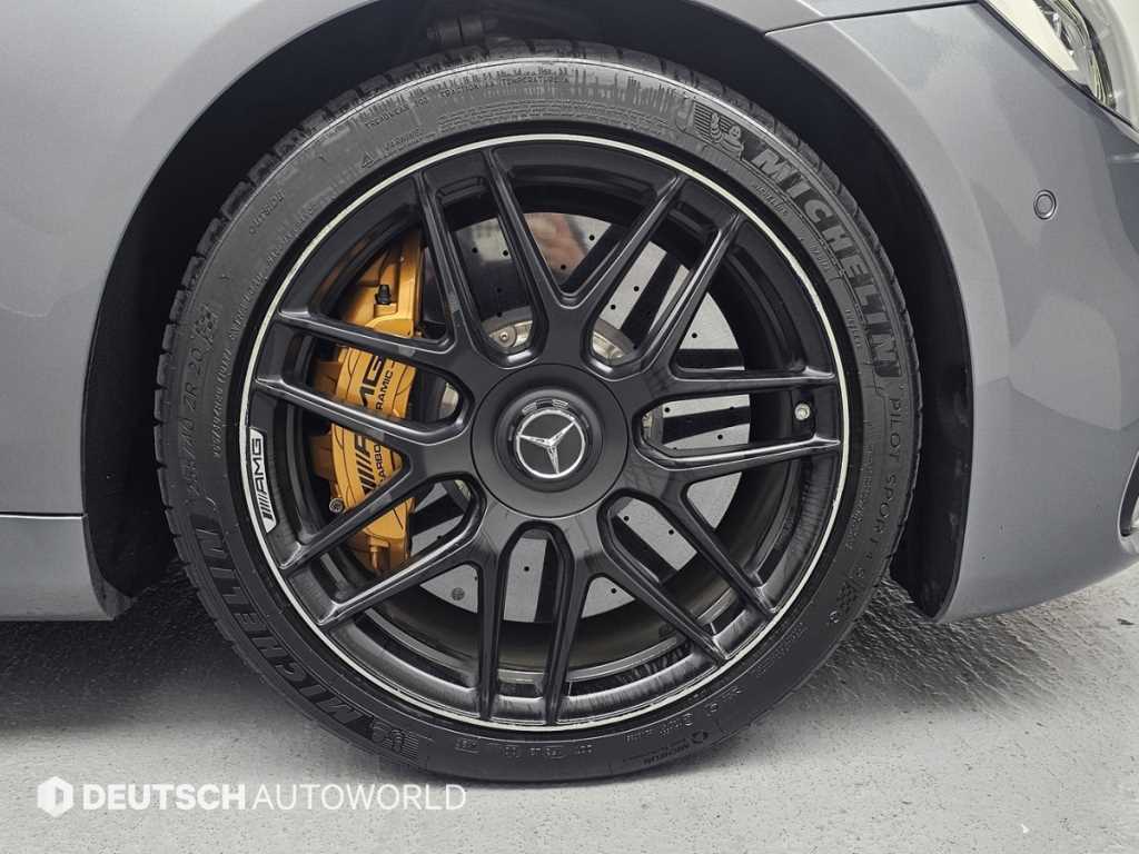 Mercedes-Benz S-Class — photo 05