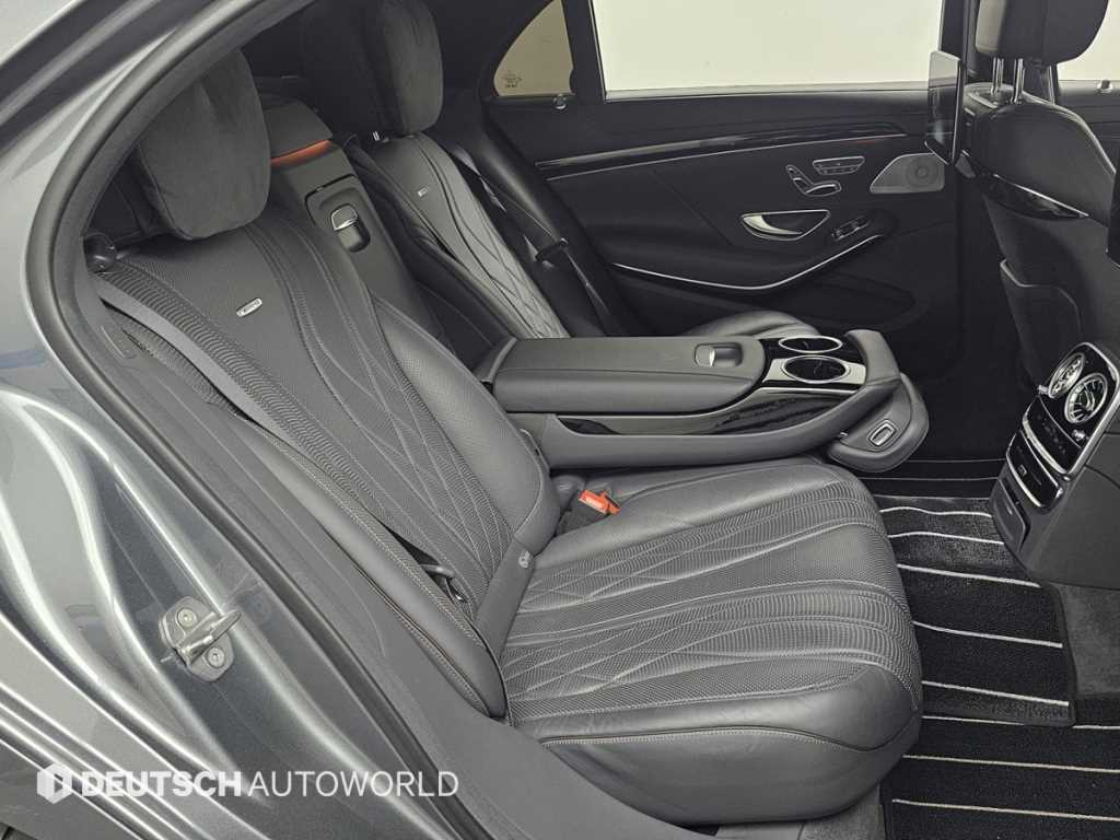 Mercedes-Benz S-Class — photo 12