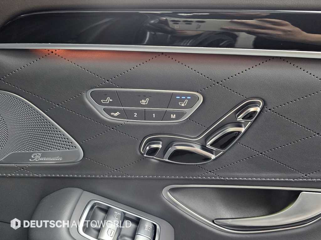 Mercedes-Benz S-Class — photo 16