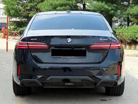 BMW 5-Series — photo 04