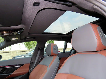 BMW 5-Series — photo 16
