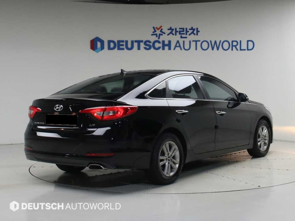 Hyundai Sonata — photo 02