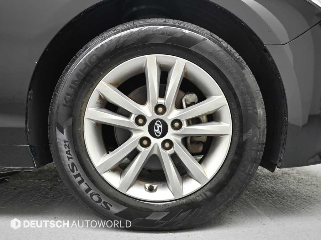 Hyundai Sonata — photo 05