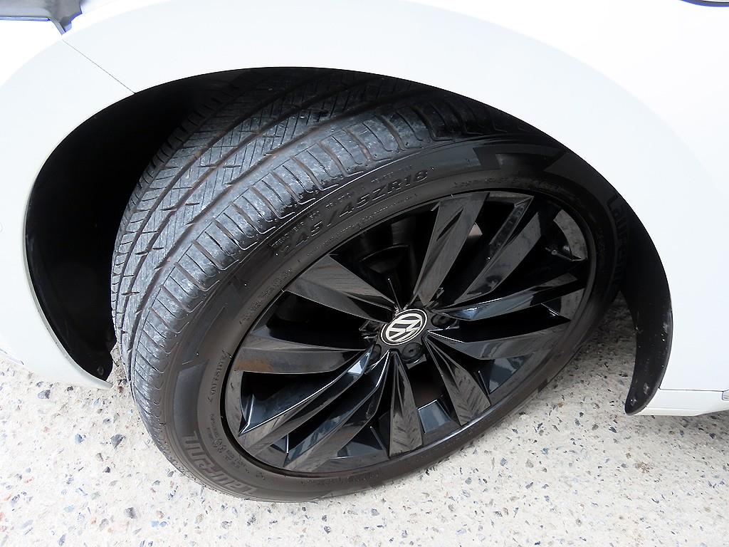 Volkswagen Arteon — photo 20