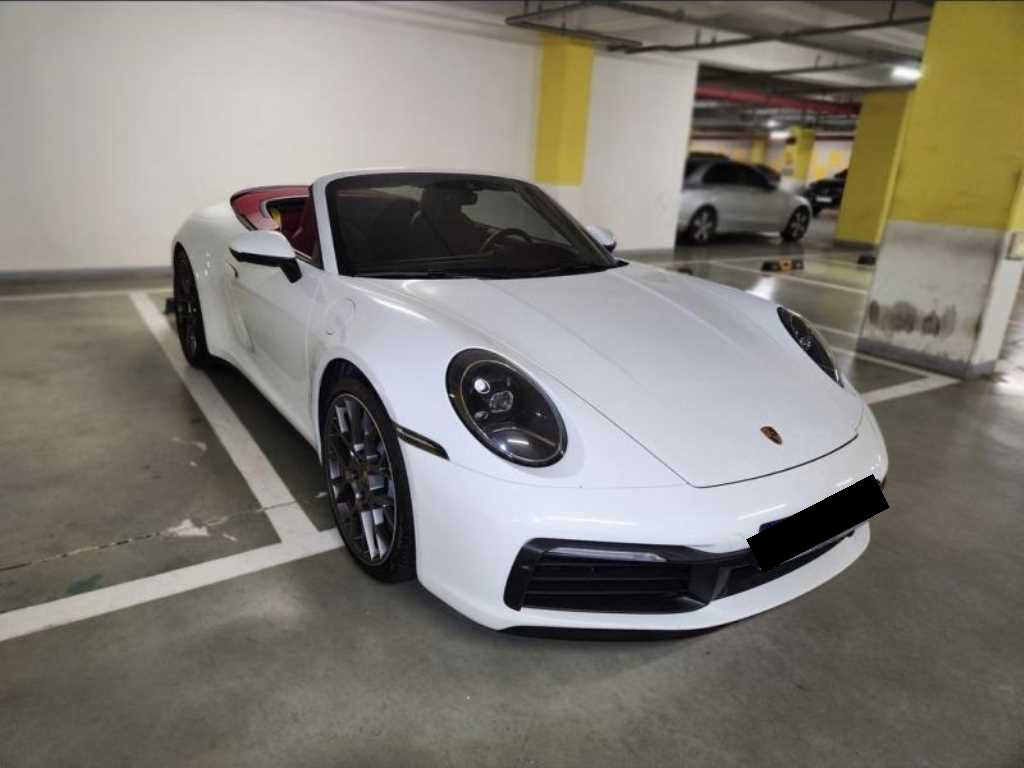 Porsche 911 — photo 01