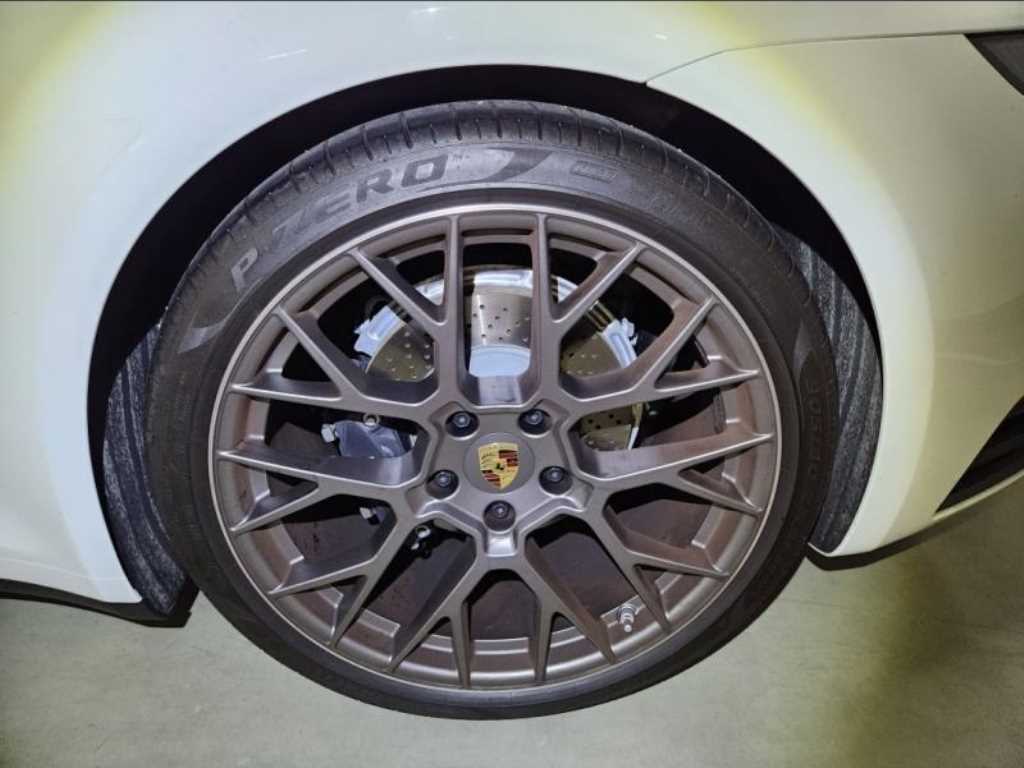 Porsche 911 — photo 07