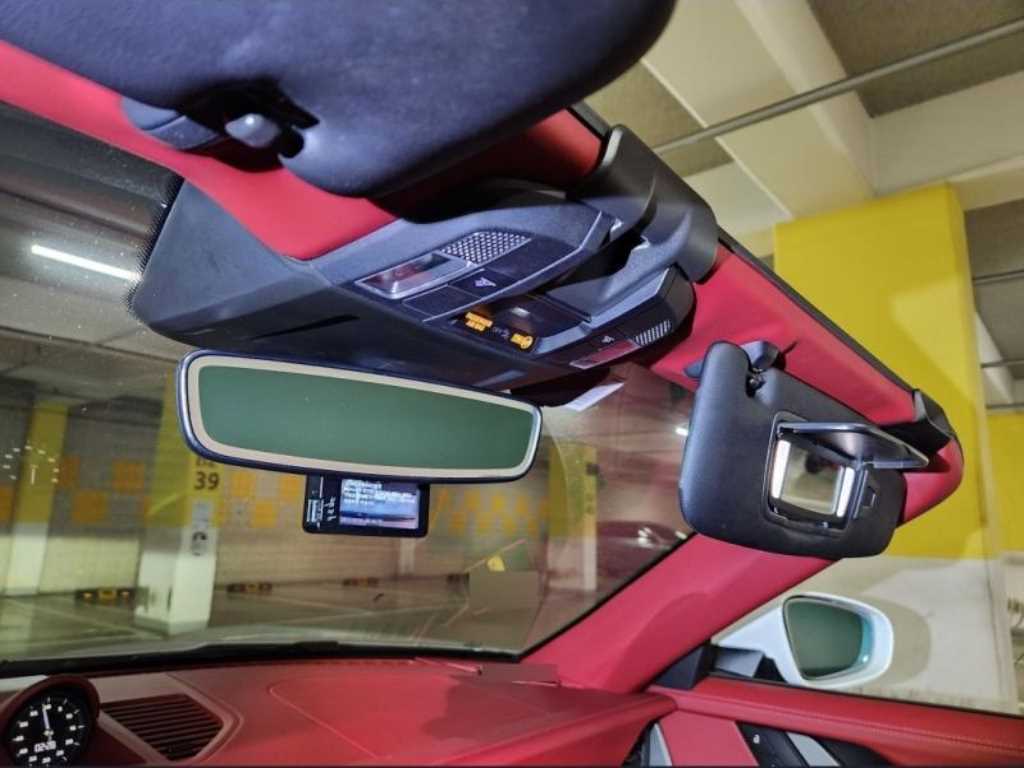Porsche 911 — photo 18