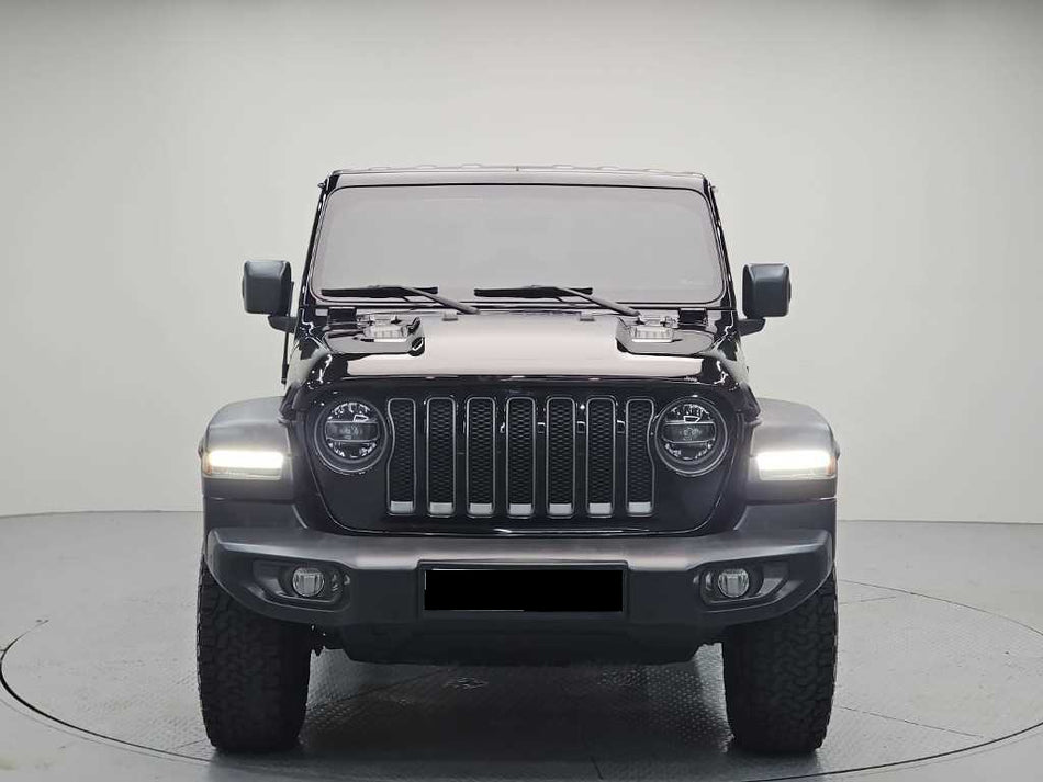Jeep Wrangler — photo 02