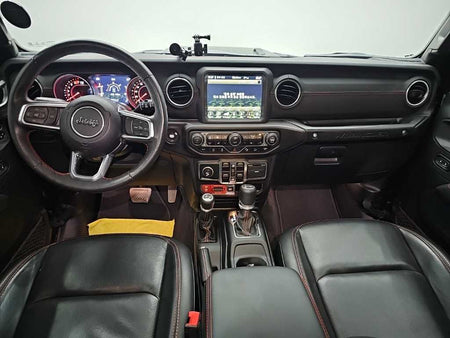 Jeep Wrangler — photo 07
