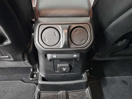 Jeep Wrangler — photo 13