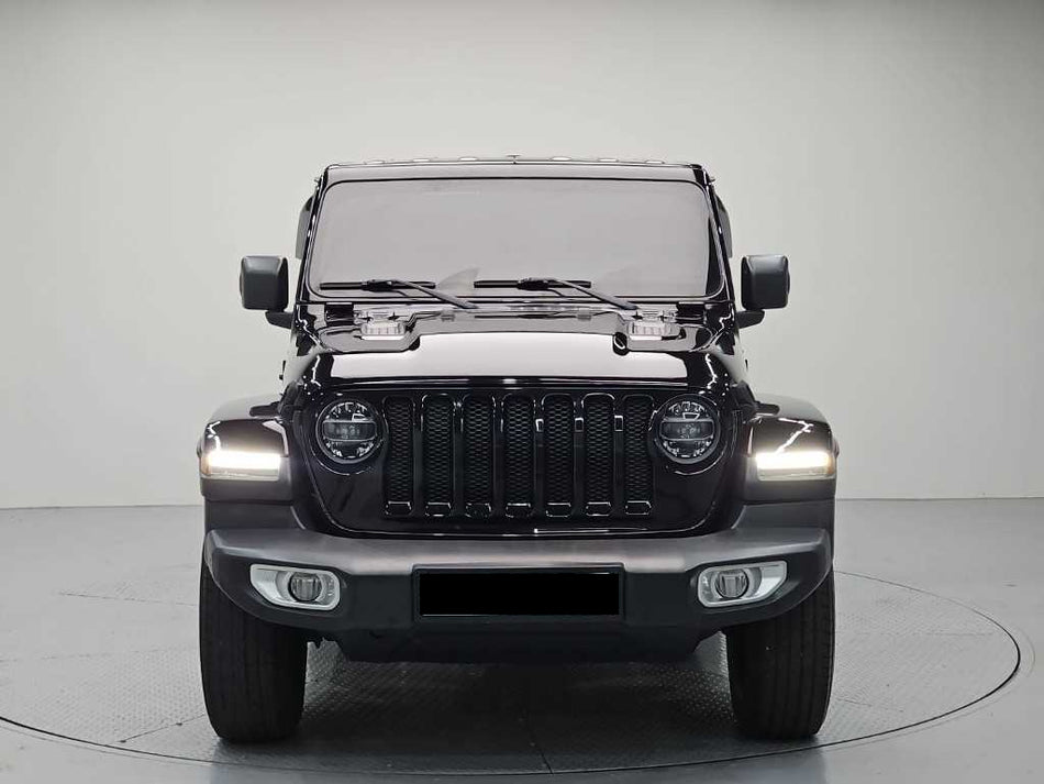 Jeep Wrangler — photo 02