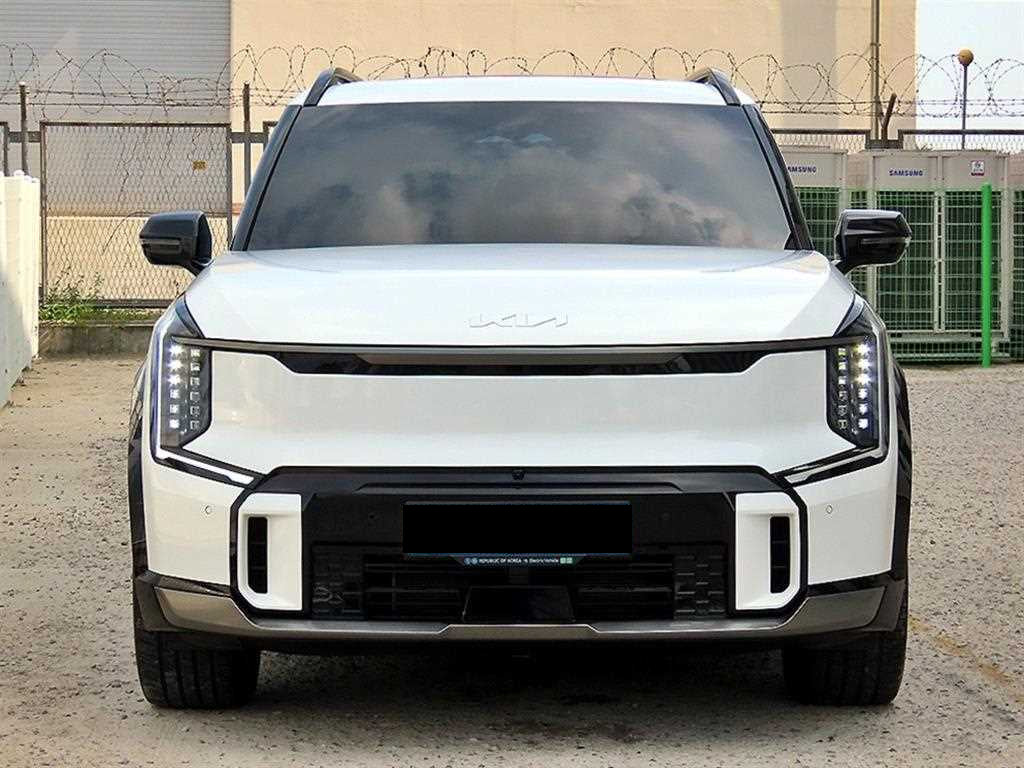 Kia EV9 — photo 02