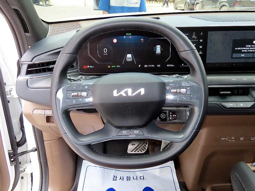 Kia EV9 — photo 08