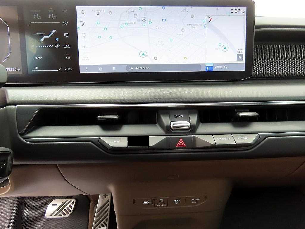 Kia EV9 — photo 13
