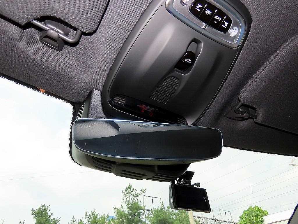 Volvo XC90 — photo 15