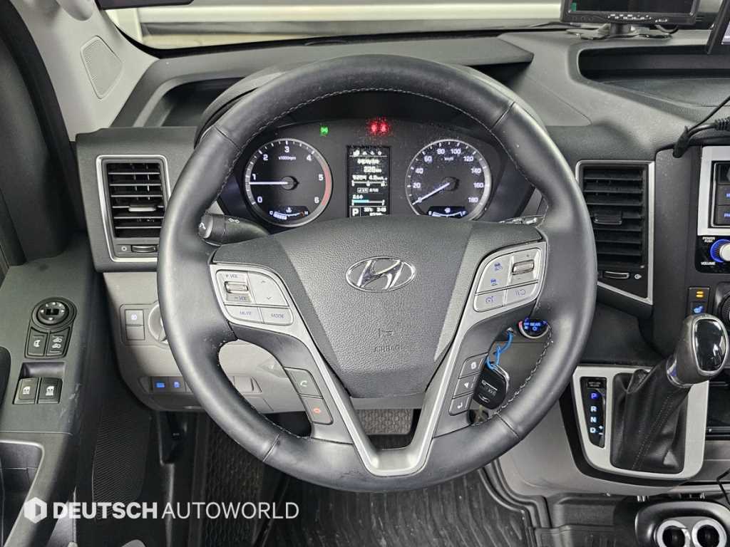 Hyundai Solati — photo 12